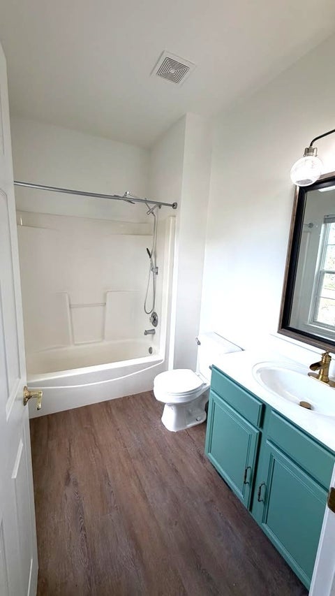 Tiny photo for 3333 Stratford Court #3F, Lake Bluff, IL 60044 (MLS # 12713399)