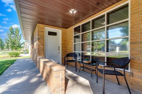 Tiny photo for 425 Douglas Street, Oswego, IL 60543 (MLS # 12647475)