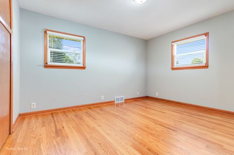 Tiny photo for 425 Douglas Street, Oswego, IL 60543 (MLS # 12647475)