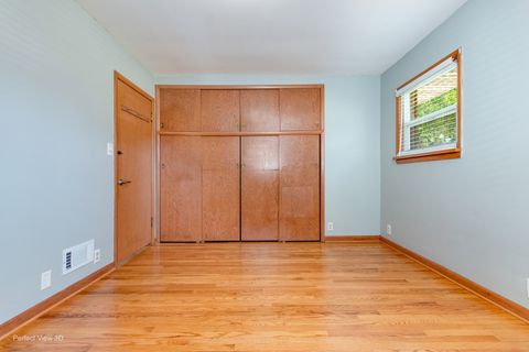 Tiny photo for 425 Douglas Street, Oswego, IL 60543 (MLS # 12647475)