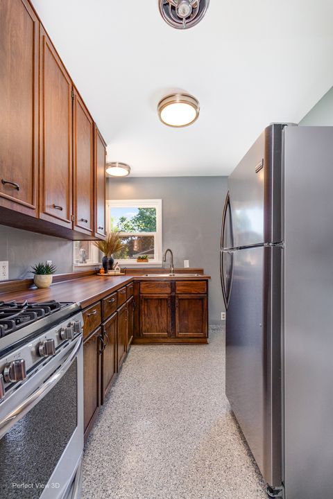 Tiny photo for 425 Douglas Street, Oswego, IL 60543 (MLS # 12647475)