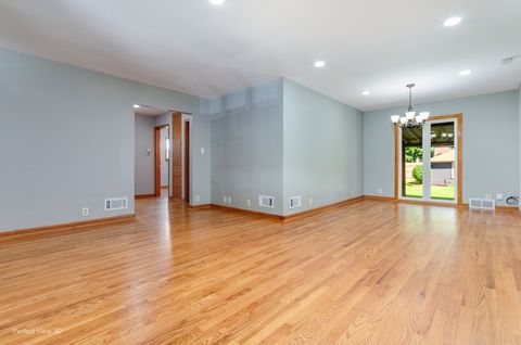 Tiny photo for 425 Douglas Street, Oswego, IL 60543 (MLS # 12647475)