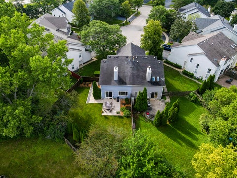 Tiny photo for 1723 Leeds Court #1, Mundelein, IL 60060 (MLS # 12716519)