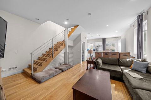 Tiny photo for 2927 W Wilcox Street, Chicago, IL 60612 (MLS # 12603988)