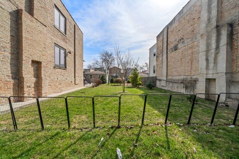 Tiny photo for 2927 W Wilcox Street, Chicago, IL 60612 (MLS # 12603988)