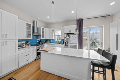 Tiny photo for 2927 W Wilcox Street, Chicago, IL 60612 (MLS # 12603988)