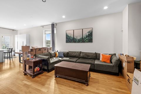 Tiny photo for 2927 W Wilcox Street, Chicago, IL 60612 (MLS # 12603988)