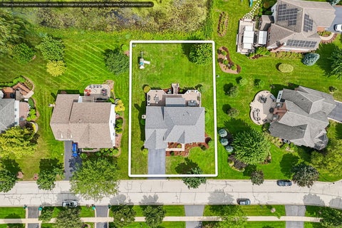 Tiny photo for 16 Eagle Ridge Drive, Hawthorn Woods, IL 60047 (MLS # 12729842)