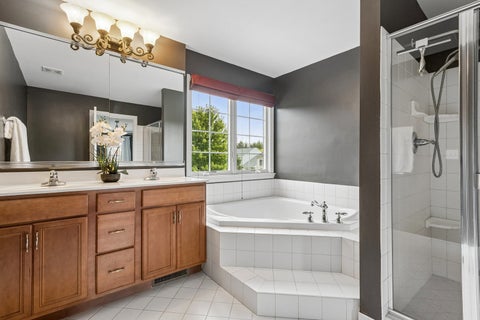 Tiny photo for 16 Eagle Ridge Drive, Hawthorn Woods, IL 60047 (MLS # 12729842)
