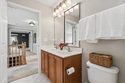 Tiny photo for 16 Eagle Ridge Drive, Hawthorn Woods, IL 60047 (MLS # 12729842)