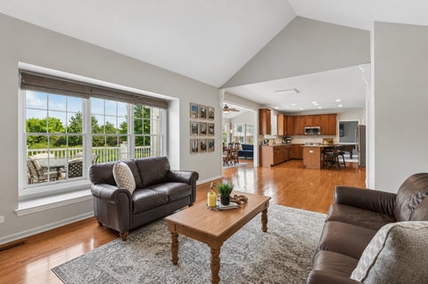 Tiny photo for 16 Eagle Ridge Drive, Hawthorn Woods, IL 60047 (MLS # 12729842)