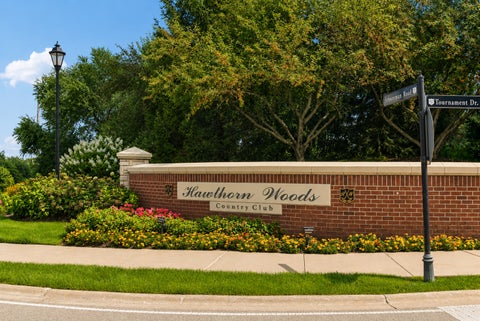 Tiny photo for 16 Eagle Ridge Drive, Hawthorn Woods, IL 60047 (MLS # 12729842)