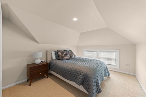 Tiny photo for 5009 W Catalpa Avenue, Chicago, IL 60630 (MLS # 12634186)