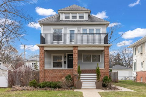 Photo of 5009 W Catalpa Avenue, Chicago, IL 60630 (MLS # 12634186)
