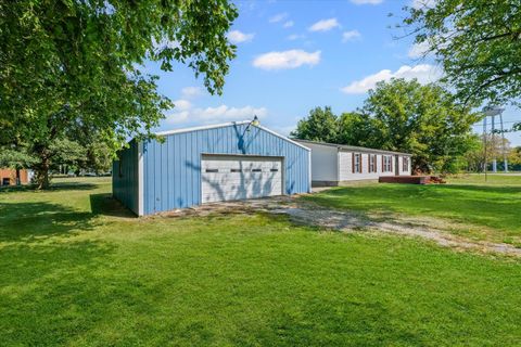 Tiny photo for 101 Railroad Street, Sidell, IL 61876 (MLS # 12475027)