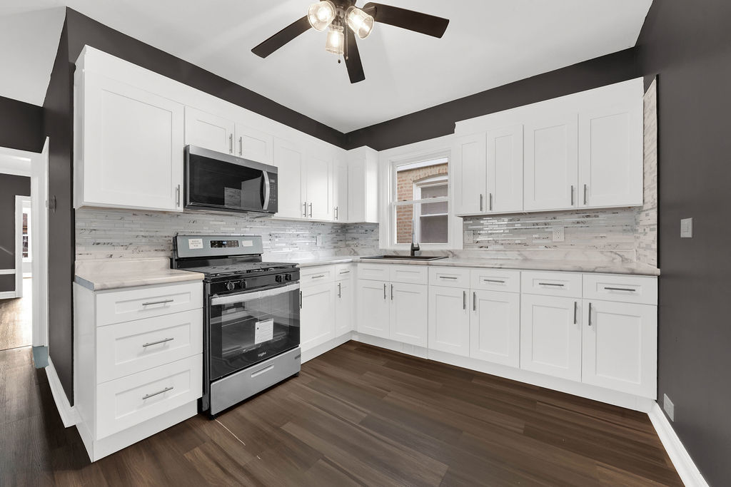 5938 S Richmond Street