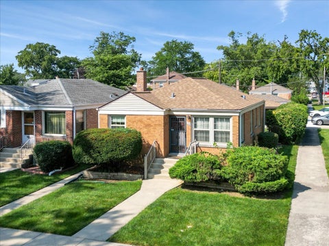 Photo of 316 Morris Avenue, Bellwood, IL 60104 (MLS # 12623095)