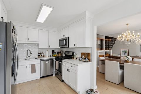 Tiny photo for 29W388 White Oak Drive, Warrenville, IL 60555 (MLS # 12614698)