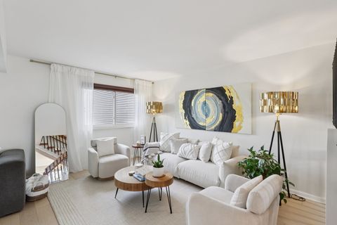 Tiny photo for 29W388 White Oak Drive, Warrenville, IL 60555 (MLS # 12614698)