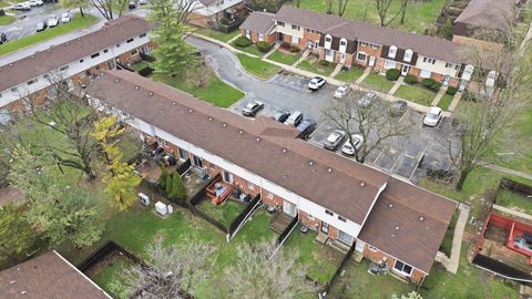 Tiny photo for 2064 LIONCREST Drive #2064, Richton Park, IL 60471 (MLS # 12603353)