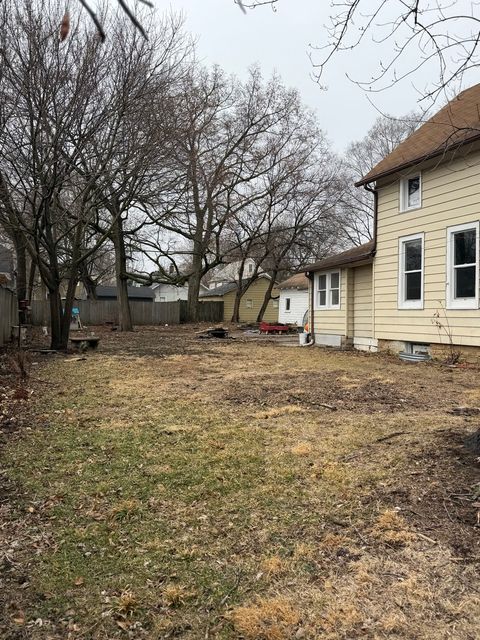 Tiny photo for 743 Bangs Street, Aurora, IL 60505 (MLS # 12584145)