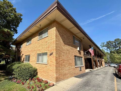 Photo of 938 Ontario Street #12, Oak Park, IL 60302 (MLS # 12493676)