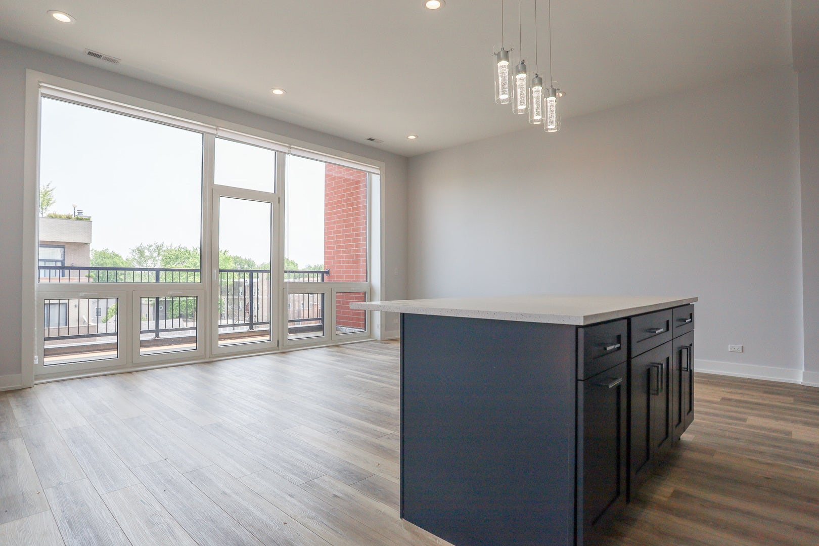 2402 W Carmen Avenue 203