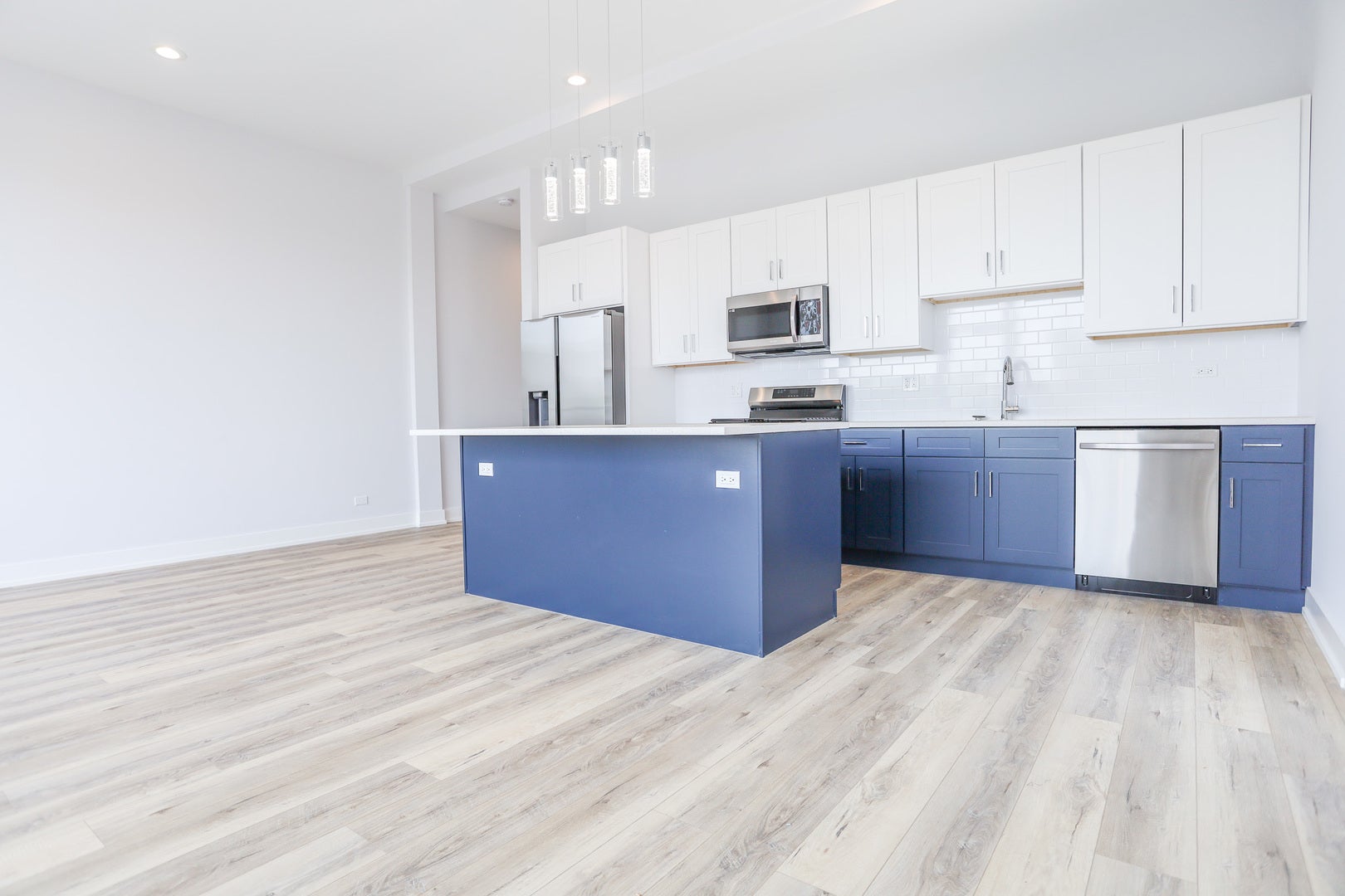 2402 W Carmen Avenue 203