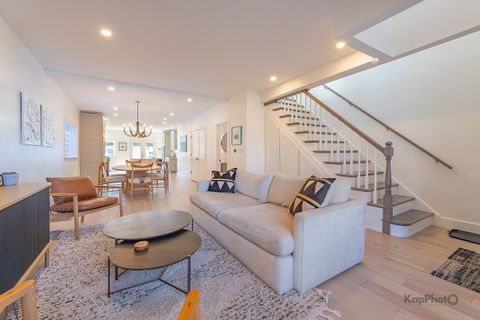 Tiny photo for 2921 N SEELEY Avenue, Chicago, IL 60618 (MLS # 12592461)