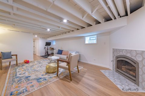Tiny photo for 2921 N SEELEY Avenue, Chicago, IL 60618 (MLS # 12592461)