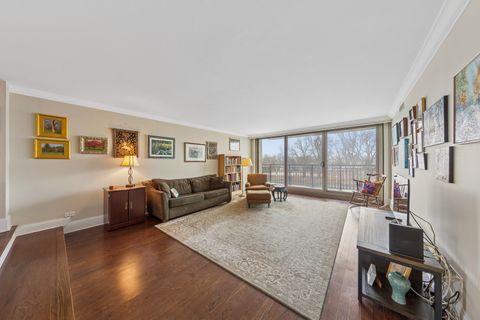 Tiny photo for 3470 N LAKE SHORE Drive #4C, Chicago, IL 60657 (MLS # 12560512)