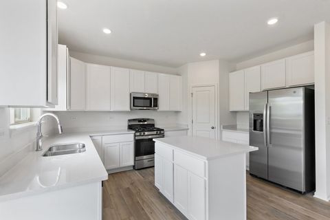 Tiny photo for 32018 Savannah Drive, Lakemoor, IL 60051 (MLS # 12492777)