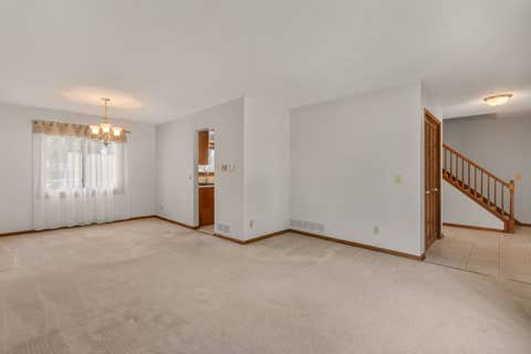 Tiny photo for 2331 E 33rd Street, Davenport, IA 52807 (MLS # 12659195)