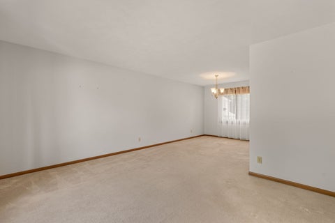 Tiny photo for 2331 E 33rd Street, Davenport, IA 52807 (MLS # 12659195)
