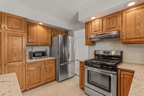 Tiny photo for 2331 E 33rd Street, Davenport, IA 52807 (MLS # 12659195)