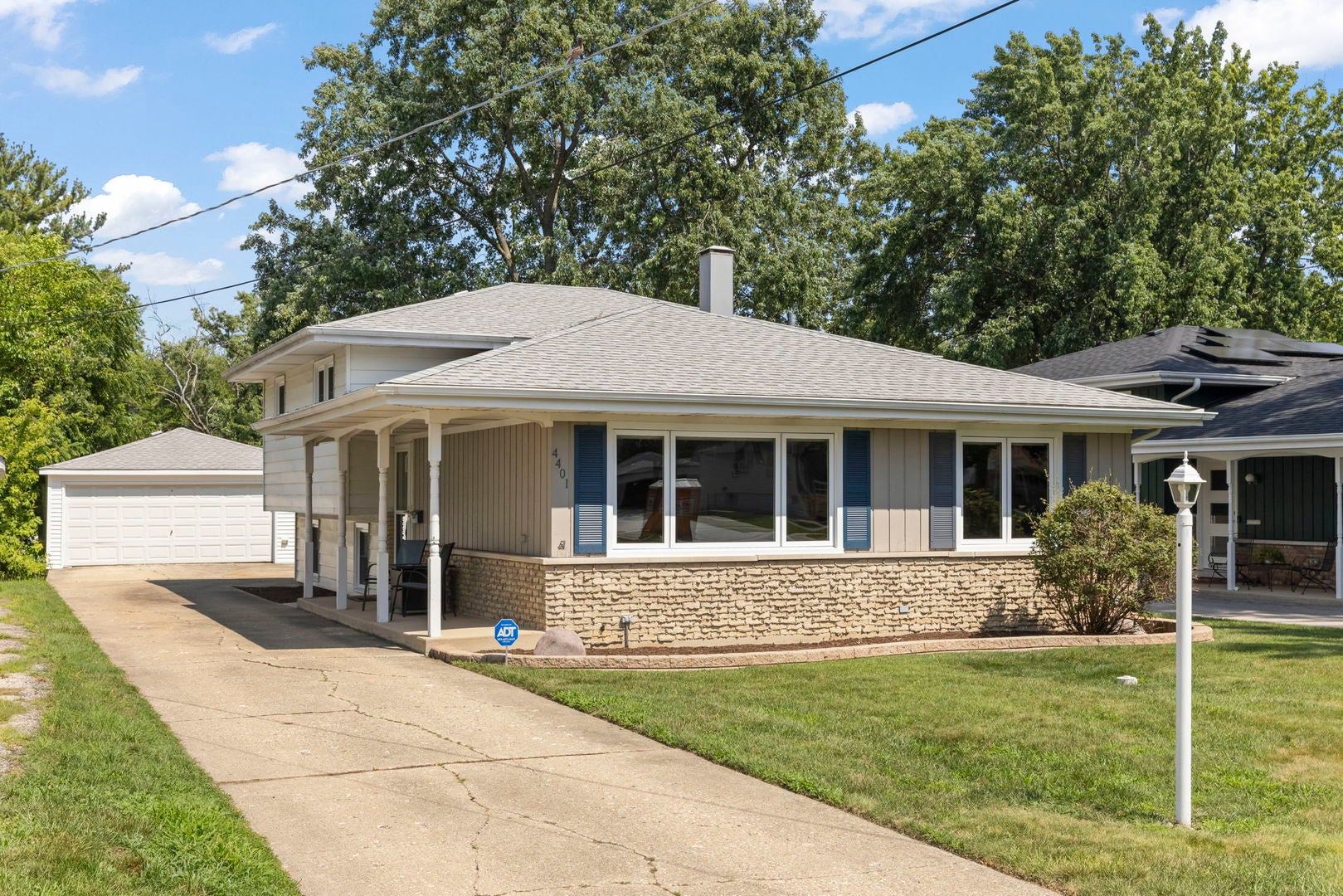 4401 Florence Avenue