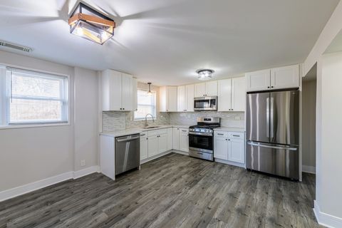 Tiny photo for 16039 Marion Drive, South Holland, IL 60473 (MLS # 12659492)