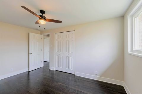 Tiny photo for 16039 Marion Drive, South Holland, IL 60473 (MLS # 12659492)