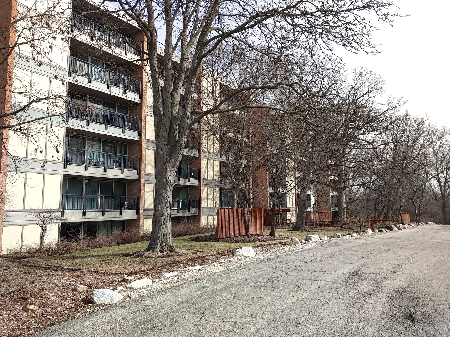 6000 Oakwood Drive 3F