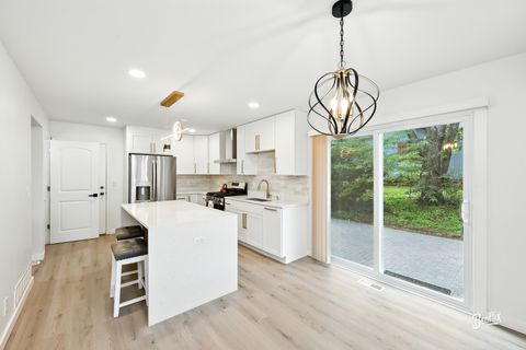 Tiny photo for 318 Exmoor Drive, Streamwood, IL 60107 (MLS # 12460643)