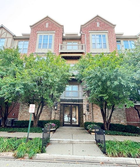 Photo of 1781 TUDOR Lane #308, Northbrook, IL 60062 (MLS # 12462990)