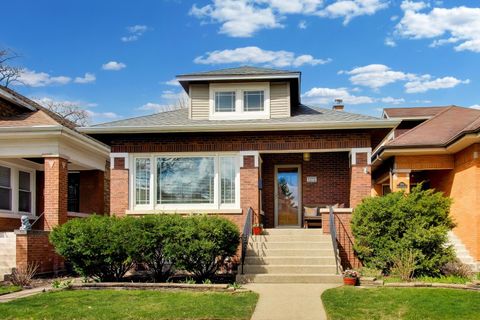 5814 N Sacramento Avenue Chicago IL 60659