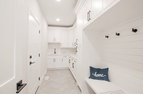 Tiny photo for 1326 N Race Avenue, Arlington Heights, IL 60004 (MLS # 12464114)