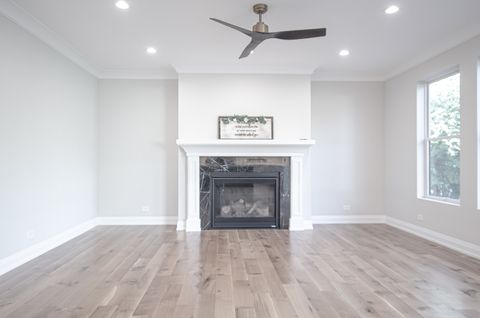 Tiny photo for 1326 N Race Avenue, Arlington Heights, IL 60004 (MLS # 12464114)