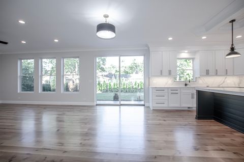 Tiny photo for 1326 N Race Avenue, Arlington Heights, IL 60004 (MLS # 12464114)