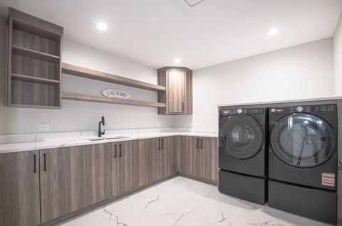 Tiny photo for 1326 N Race Avenue, Arlington Heights, IL 60004 (MLS # 12464114)