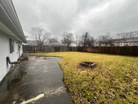 A home in Sauk Village