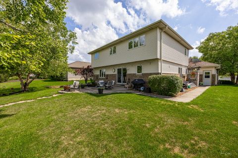 Tiny photo for 805 Edgewater Drive, Minooka, IL 60447 (MLS # 12578000)