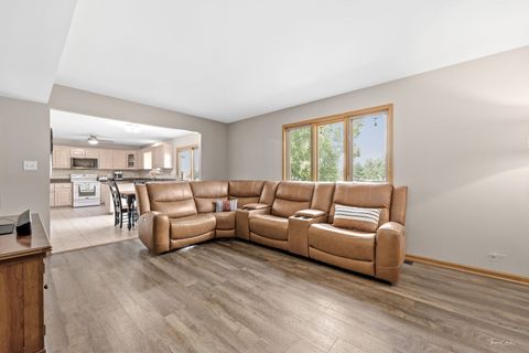 Tiny photo for 805 Edgewater Drive, Minooka, IL 60447 (MLS # 12578000)