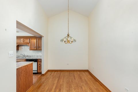 Tiny photo for 18422 Pine Cone Drive #4, Tinley Park, IL 60477 (MLS # 12501607)